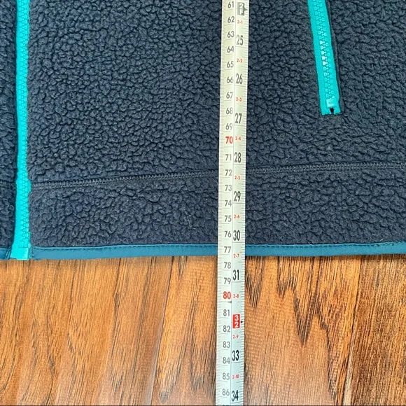 NEW. Eddie Bauer men’s sherpa jacket. - Picture 6 of 9